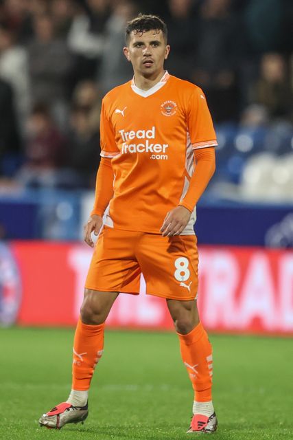 Albie Morgan of Blackpool during the Sky Bet League 1 match Huddersfield Town vs Blackpool at John Smith's Stadium, Huddersfield, United Kingdom, 24th September 2024

(Photo by Alfie Cosgrove/News Images)