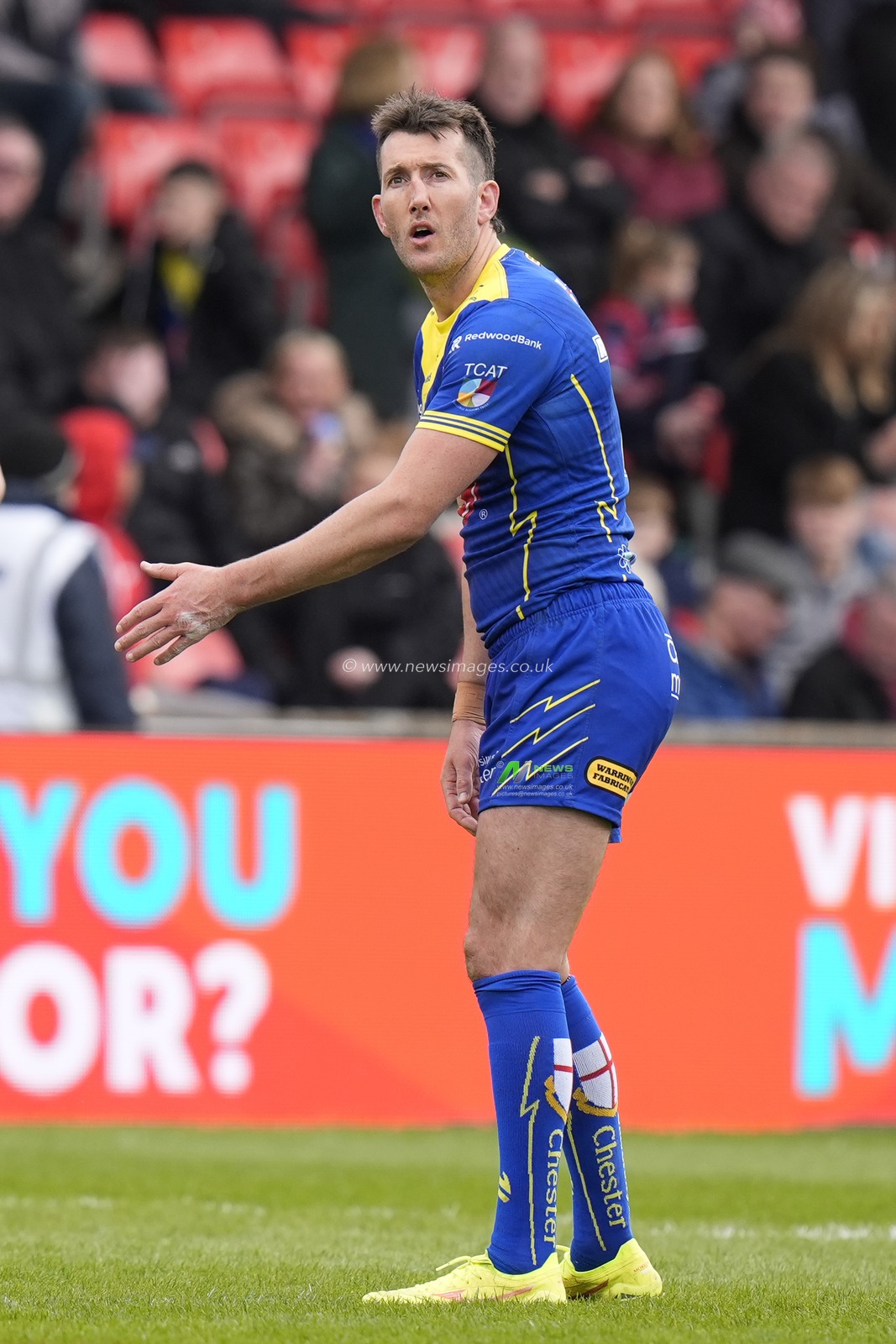 Stefan Ratchford of Warrington Wolves lines up a penalty kick during the Betfred Super League Round 9 match Salford Red Devils vs Warrington Wolves at Salford Community Stadium, Eccles, United Kingdom, 27th April 2024

(Photo by Steve Flynn/News Images)