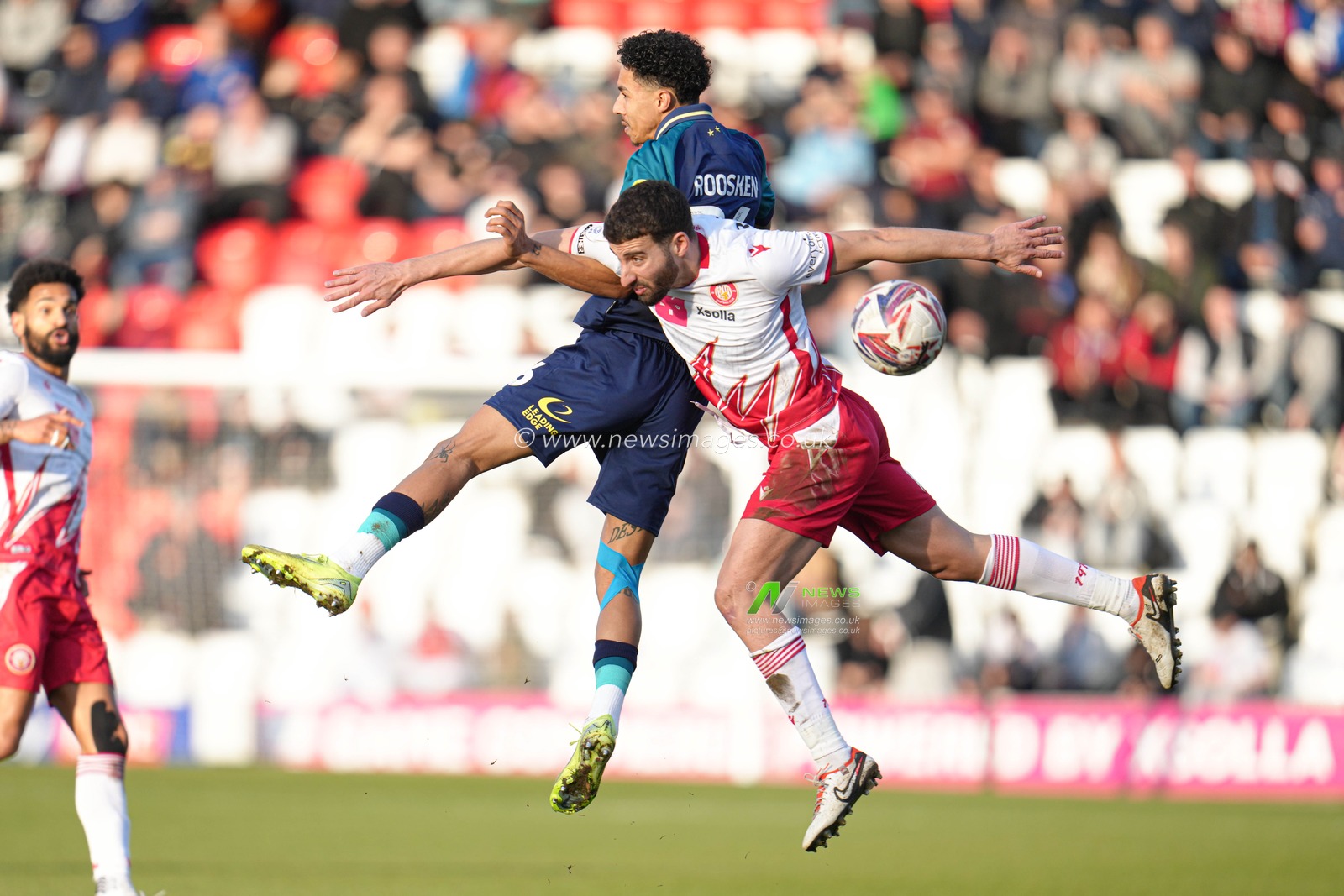 Ruben Roosken of Huddersfield Town and Nick Freeman of Stevenage battle for header during the Sky Bet League 1 match Stevenage vs Huddersfield Town at Lamex Stadium, Stevenage, United Kingdom, 1st March 2025

(Photo by Harvey Murphy/News Images)