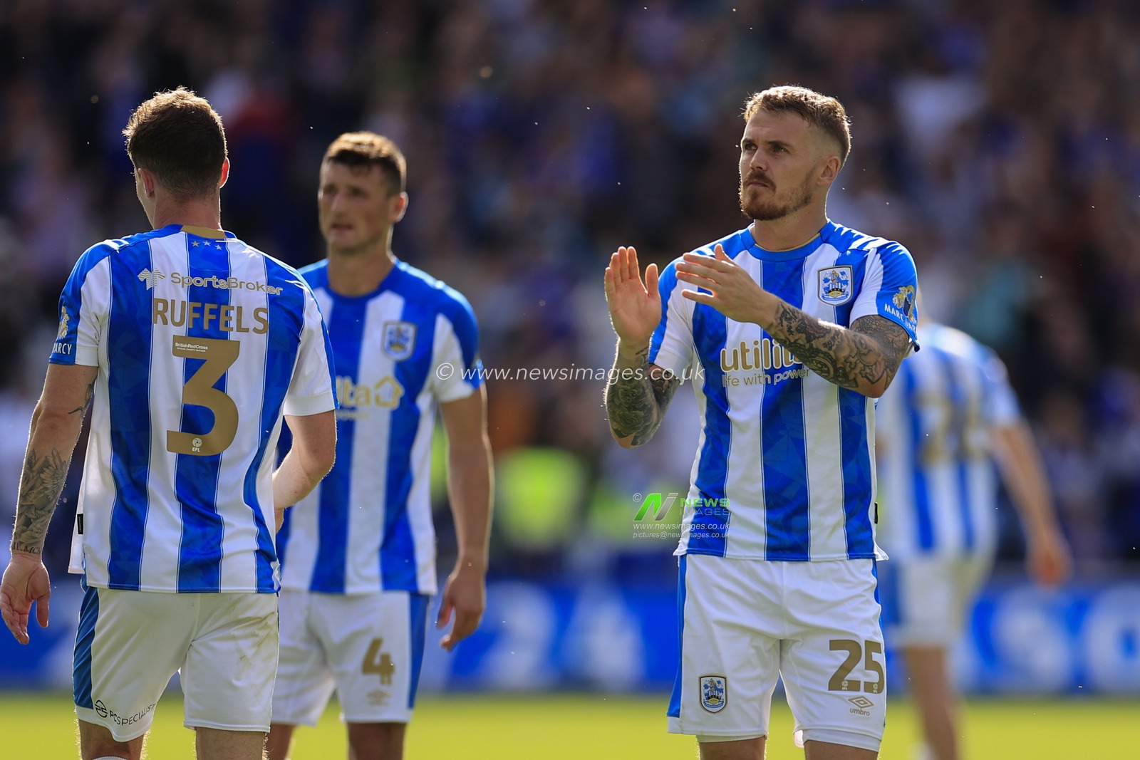 Danny Ward #25 of Huddersfield Town acknowledges the fans at the end of the Sky Bet Championship match Huddersfield Town vs Leicester City at John Smith's Stadium, Huddersfield, United Kingdom, 12th August 2023

(Photo by Conor Molloy/News Images)