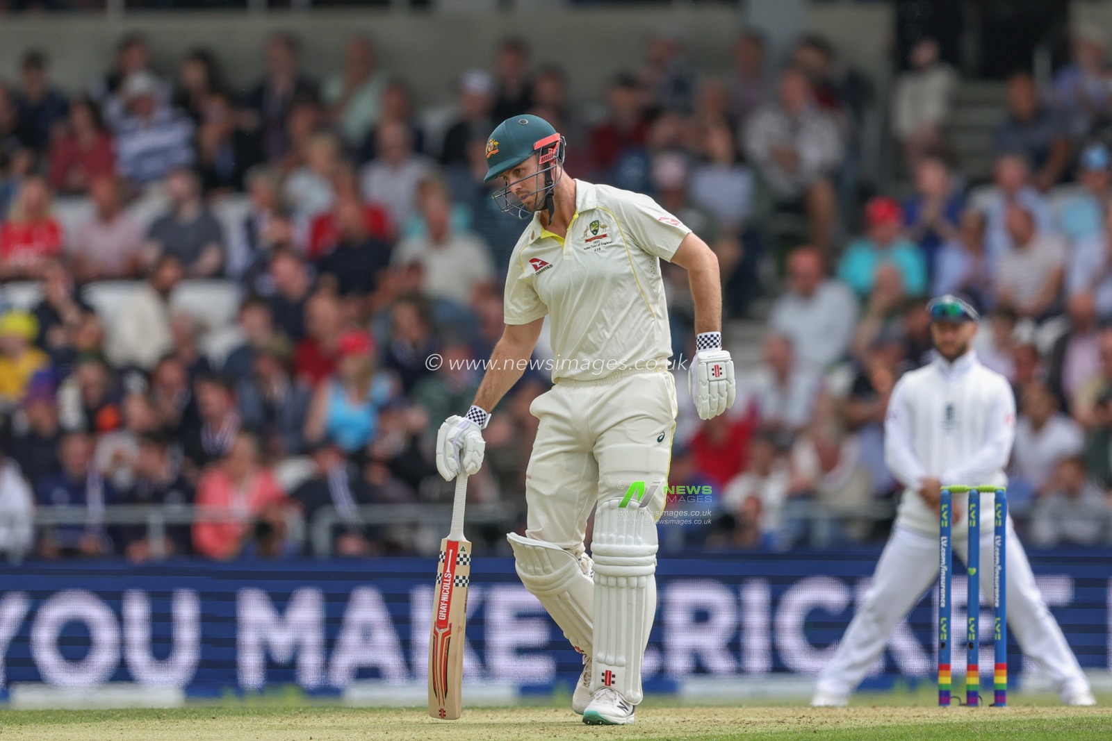 Mitchell Marsh of Australia hits the ball to the boundary for four runs during the LV= Insurance Ashes Third Test Series Day 1 England v Australia at Headingley Stadium, Leeds, United Kingdom, 6th July 2023

(Photo by Mark Cosgrove/News Images)
