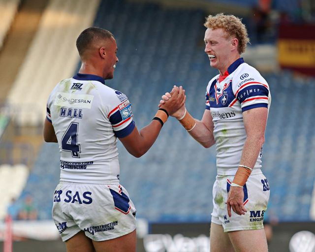 Lachlan Walmsley of Wakefield Trinity celebrates his try during the Betfred Super League round 19 match Huddersfield Giants vs Wakefield Trinity at the Accu Stadium, Huddersfield, United Kingdom, 18th July 2025

(Photo by Sam Eaden/News Images)