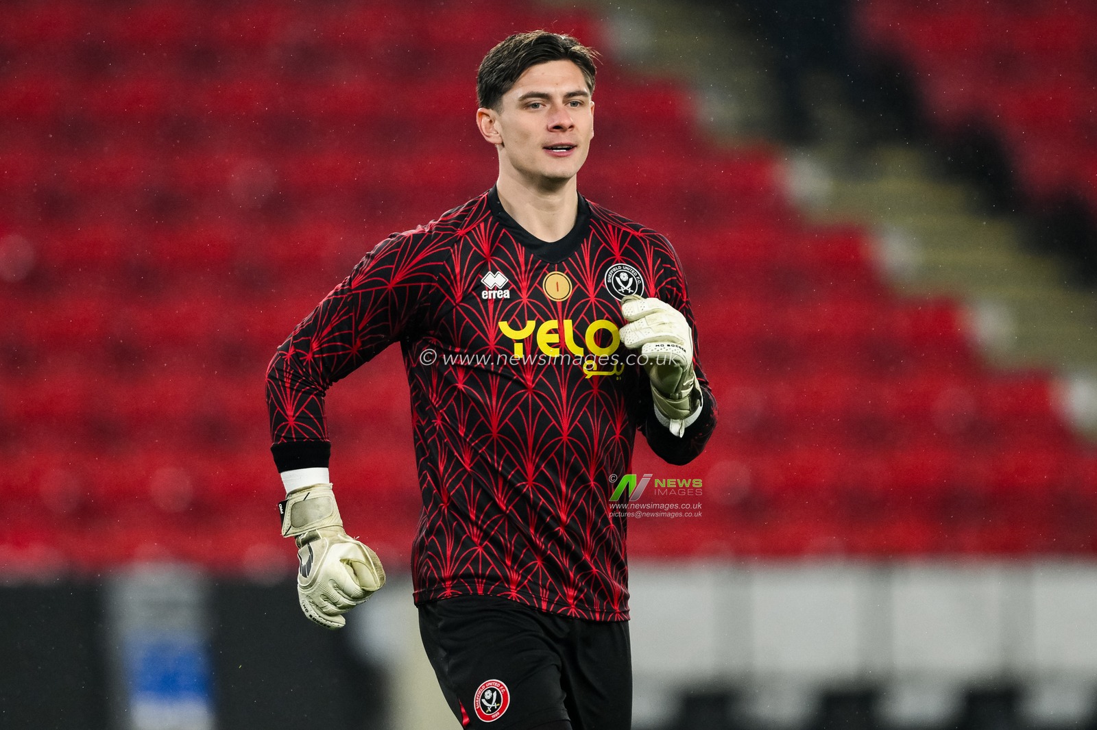 Michael Cooper of Sheffield United warms up prior to the Sky Bet Championship match Sheffield United vs Middlesbrough at Bramall Lane, Sheffield, United Kingdom, 12th February 2025

(Photo by Craig Thomas/News Images)