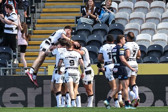 Harvey Barron of Hull FC goes over for a try during the Betfred Super League Round 9 match Hull FC vs Wigan Warriors at MKM Stadium, Hull, United Kingdom, 27th April 2025

(Photo by Mark Cosgrove/News Images)
