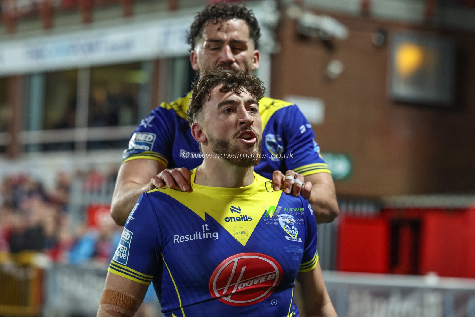 Matty Ashton of Warrington Wolves celebrates their try during the Betfred Super League Semi-Finals match Hull KR vs Warrington Wolves at Sewell Group Craven Park, Kingston upon Hull, United Kingdom, 4th October 2024

(Photo by Mark Cosgrove/News Images)