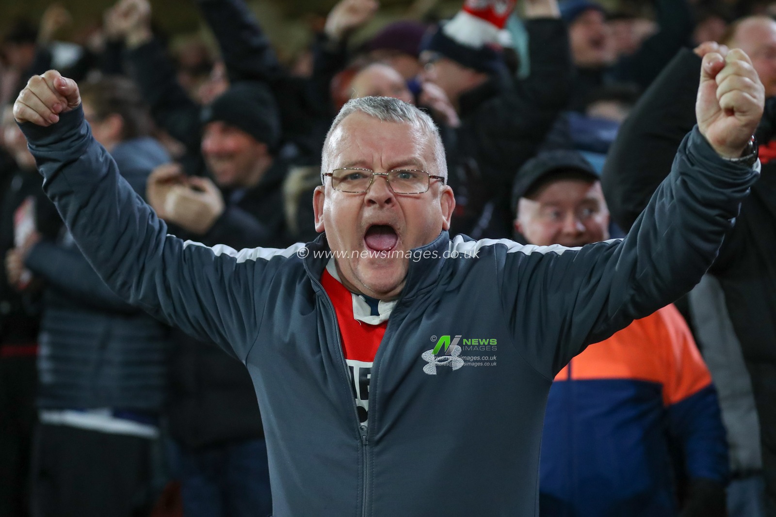 Middlesbrough fans celebrate Cameron Archer #10 of Middlesbrough  goal to make it 1-2 during the Sky Bet Championship match Sheffield United vs Middlesbrough at Bramall Lane, Sheffield, United Kingdom, 15th February 2023

(Photo by Gareth Evans/News Images)