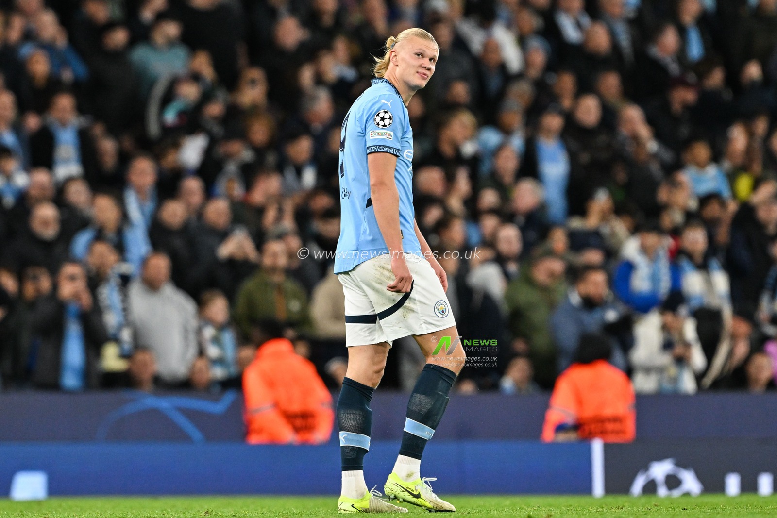 Erling Haaland of Manchester City celebrates his goal to make it 4-0 during the UEFA Champions League, League Stage Manchester City v Sparta Prague at Etihad Stadium, Manchester, United Kingdom, 23rd October 2024

(Photo by Cody Froggatt/News Images)