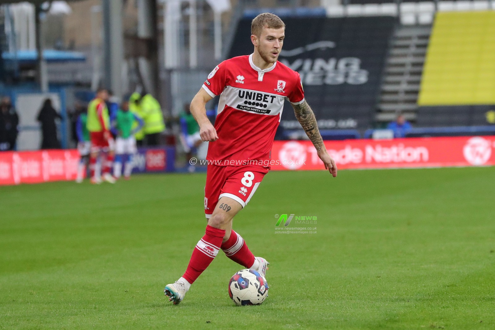 Riley McGree #8 of Middlesbrough with the ball during the Sky Bet Championship match Huddersfield Town vs Middlesbrough at John Smith's Stadium, Huddersfield, United Kingdom, 1st April 2023

(Photo by Alfie Cosgrove/News Images)