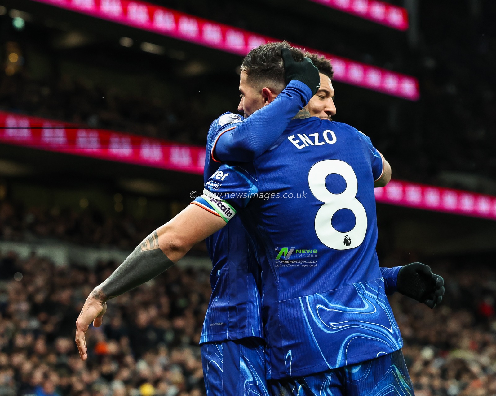Enzo FernÃ¡ndez of Chelsea celebrates his goal to make it  2-3 during the Premier League match Tottenham Hotspur vs Chelsea at Tottenham Hotspur Stadium, London, United Kingdom, 8th December 2024

(Photo by Mark Cosgrove/News Images)