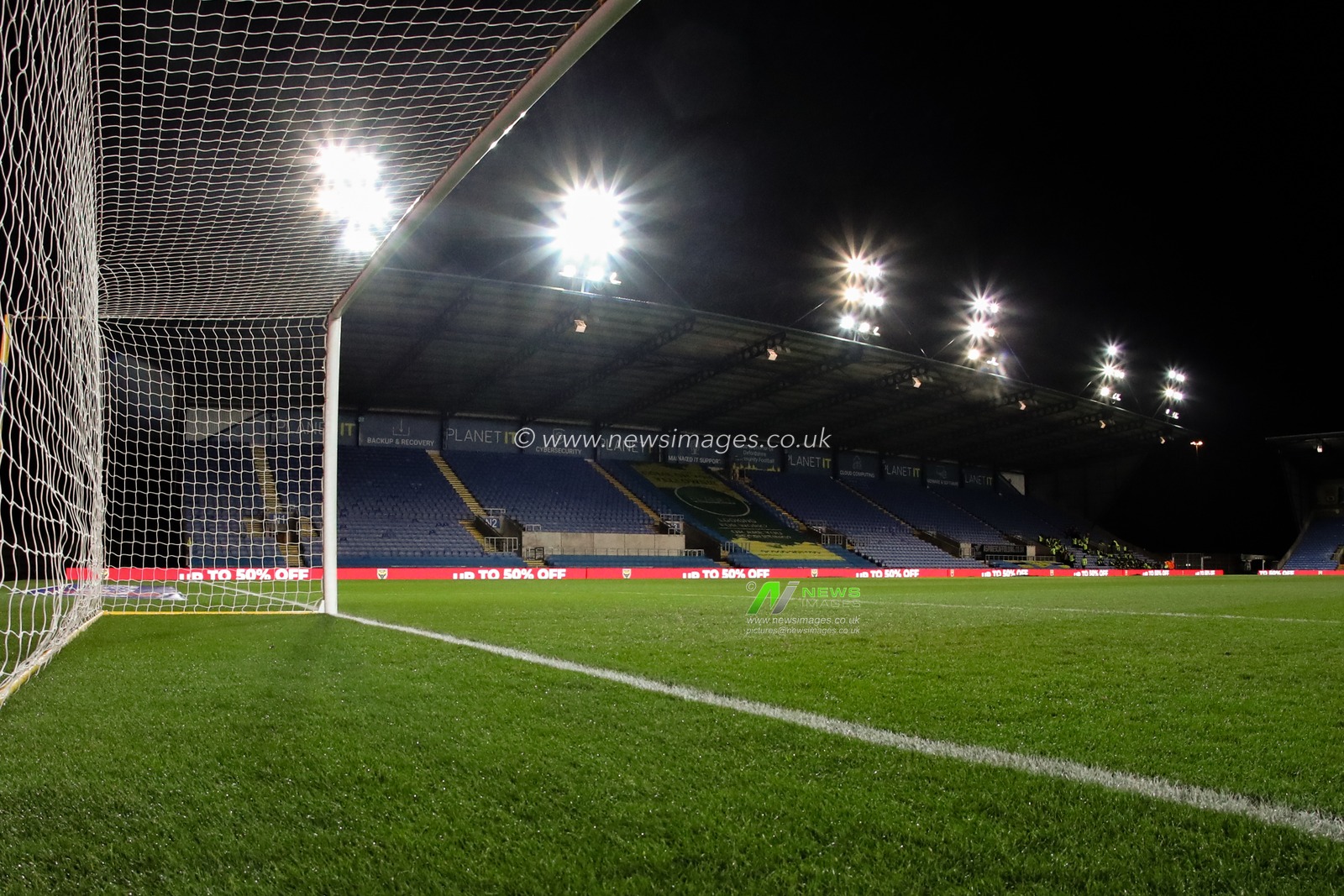 A general view of Kassam Stadium during the Sky Bet League 1 match Oxford United vs Barnsley at Kassam Stadium, Oxford, United Kingdom, 23rd January 2024

(Photo by Alfie Cosgrove/News Images)