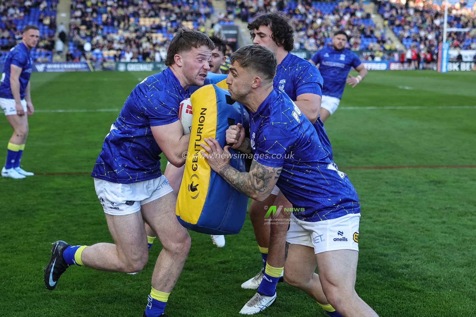 Sam Powell of Warrington Wolves in the pre-game warm up during the Betfred Super League round 9 match Warrington Wolves vs Wigan Warriors at The Halliwell Jones Stadium, Warrington, United Kingdom on 24 April 2026

(Photo by Mark Cosgrove/News Images)