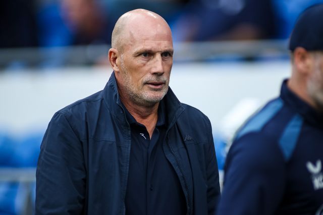 Norwich City Head Coach Philippe Clement during the Carabao Cup round 2 match Cardiff City vs Norwich City at Cardiff City Stadium, Cardiff, United Kingdom on 25 August 2026

(Photo by Andrew Lewis/News Images)