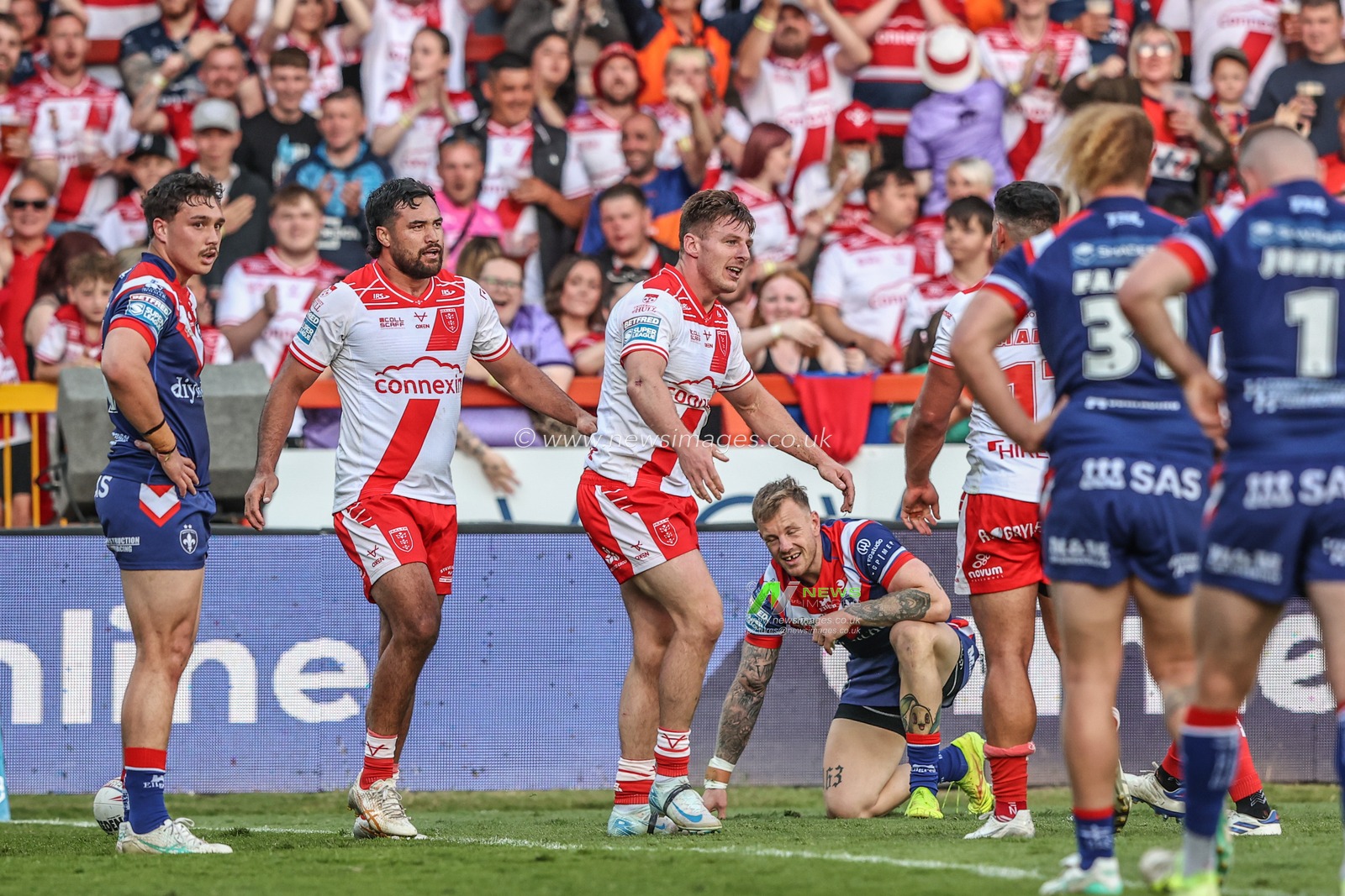 Tom Davies of Hull KR celebrates his try during the Betfred Super League round 16 match Hull KR vs Wakefield Trinity at Sewell Group Craven Park, Kingston upon Hull, United Kingdom, 27th June 2025

(Photo by Alfie Cosgrove/News Images)