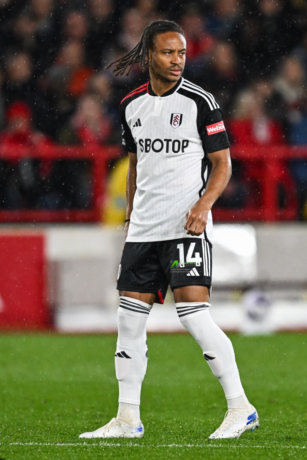 Bobby Reid of Fulham during the Premier League match Nottingham Forest vs Fulham at City Ground, Nottingham, United Kingdom, 2nd April 2024

(Photo by Craig Thomas/News Images)