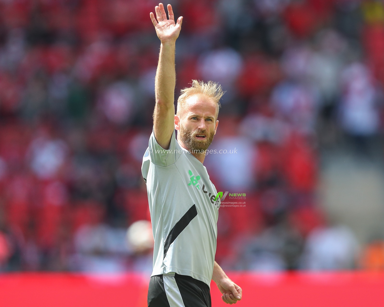 Barry Bannan #10 of Sheffield Wednesday  waves to the fans ahead of the Sky Bet League 1 Play-off Final match Barnsley vs Sheffield Wednesday at Wembley Stadium, London, United Kingdom, 29th May 2023

(Photo by Gareth Evans/News Images)