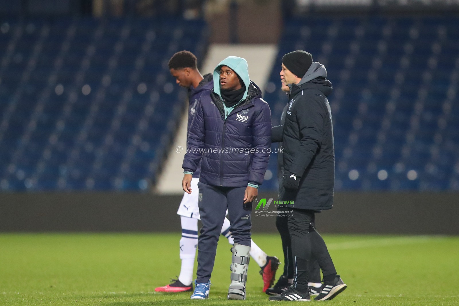 Reyes Cleary #28 of West Bromwich Albion wears a protective boot following an injury in the Premier League 2 U23 match West Bromwich Albion U23 vs Aston Villa U23 at The Hawthorns, West Bromwich, United Kingdom, 27th January 2023

(Photo by Gareth Evans/News Images)