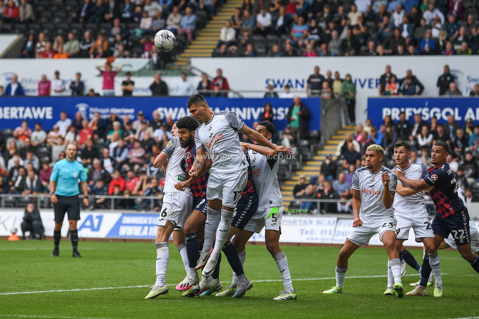 JoÃ«l Piroe #17 of Swansea City headers the ball clear during the Sky Bet Championship match Swansea City vs Coventry City at Swansea.com Stadium, Swansea, United Kingdom, 19th August 2023

(Photo by Mike Jones/News Images)