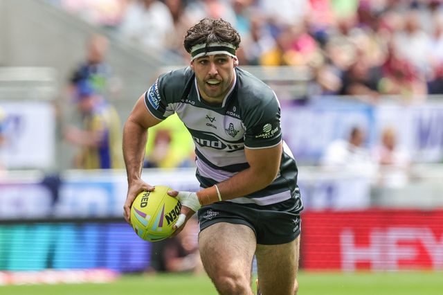 Cole Geyer of Huddersfield Giants breaks with the ball during the Betfred Super League Magic Weekend match Huddersfield Giants vs York Knights at Hill Dickinson Stadium, Liverpool, United Kingdom on 04 July 2026

(Photo by Mark Cosgrove/News Images)