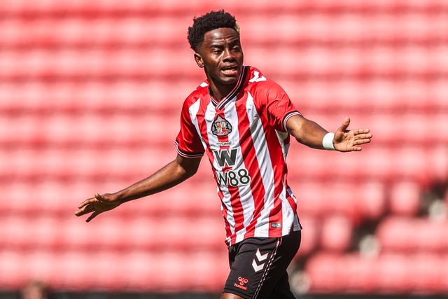 Simon Adingra of Sunderland during the Pre-season friendly match Sunderland vs Real Betis at Stadium Of Light, Sunderland, United Kingdom, 2nd August 2025

(Photo by Alfie Cosgrove/News Images)