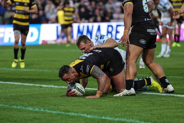 Paul Vaughan of York Knights goes over for a try during the Betfred Super League round 9 match York Knights vs Toulouse at LNER Community Stadium, York, United Kingdom on 23 April 2026

(Photo by Mark Cosgrove/News Images)