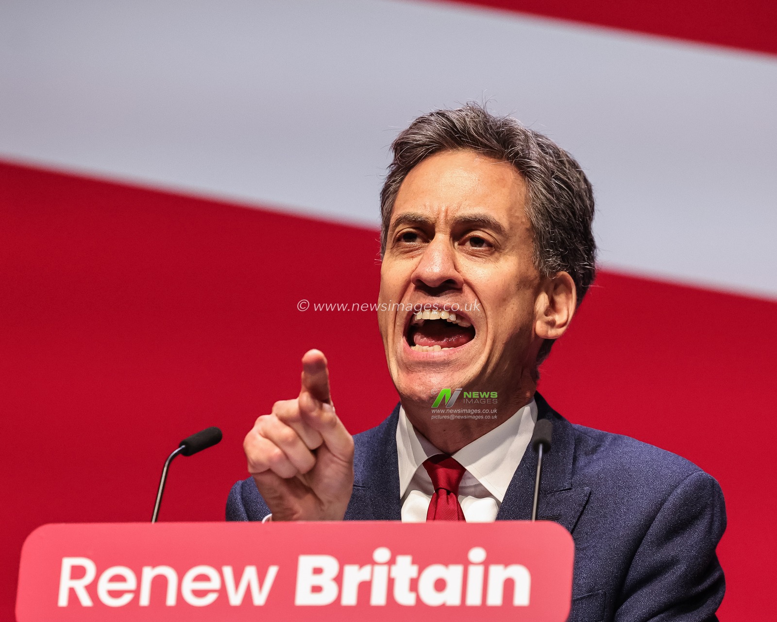 Ed Milliband MP, Secretary of State for Energy Security and Net Zero addresses conference during the Labour Party Annual Conference 2025 Day 4 at ACC, Liverpool, United Kingdom, 1st October 2025

(Photo by Mark Cosgrove/News Images)