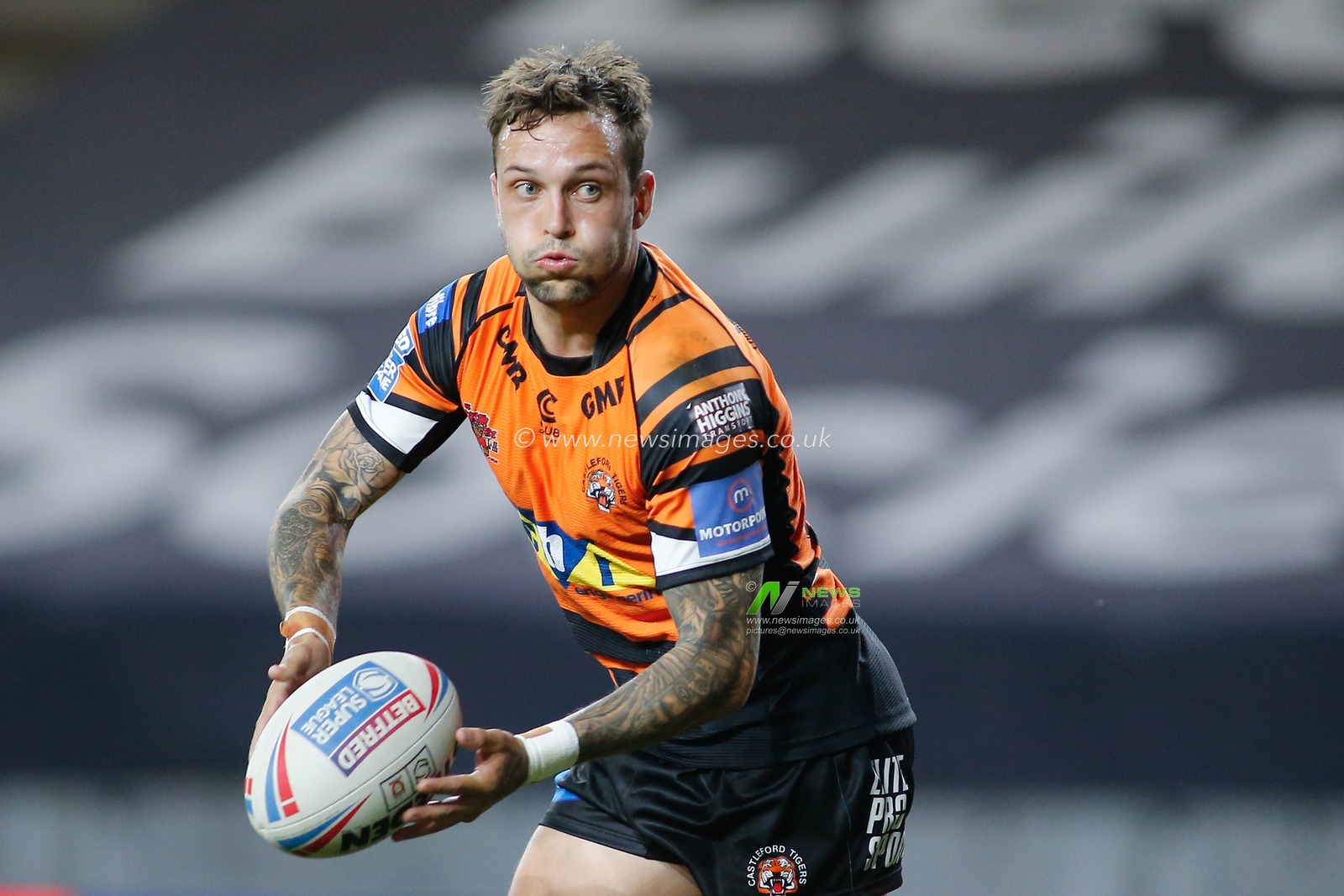 Gareth O'Brien (34) of Castleford Tigers.