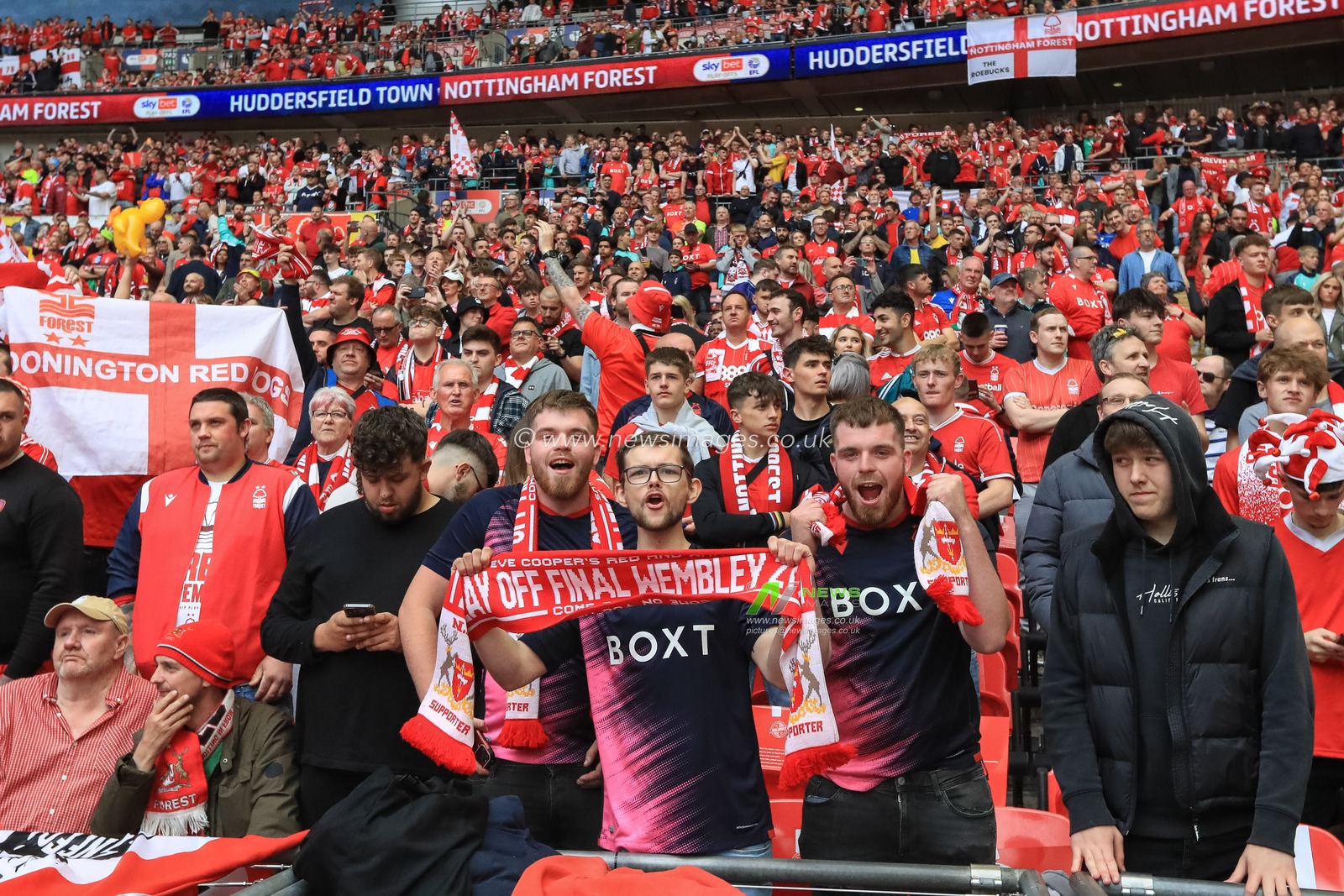 Nottingham Forest fans celebrate the 0-1 win as they are promoted to the Premier League