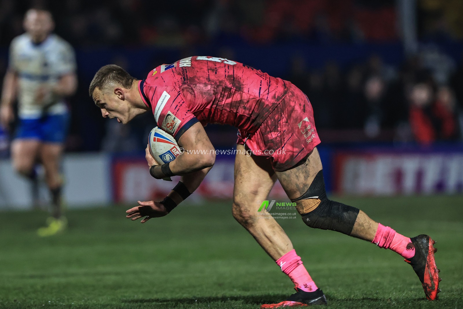 Ash Handley of Leeds Rhinos goes over for a try
