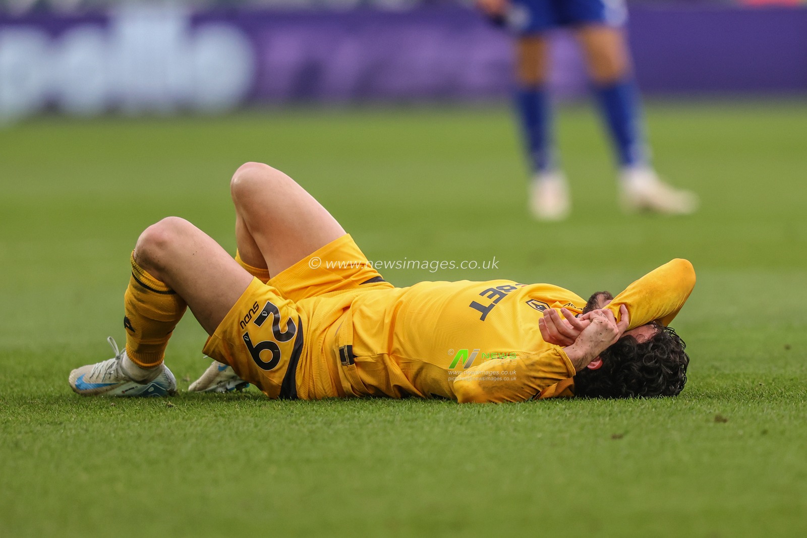 GonÃ§alo Guedes of Wolverhampton Wanderers goes down during the Premier League match Leicester City vs Wolverhampton Wanderers at King Power Stadium, Leicester, United Kingdom, 22nd December 2024

(Photo by Alfie Cosgrove/News Images)