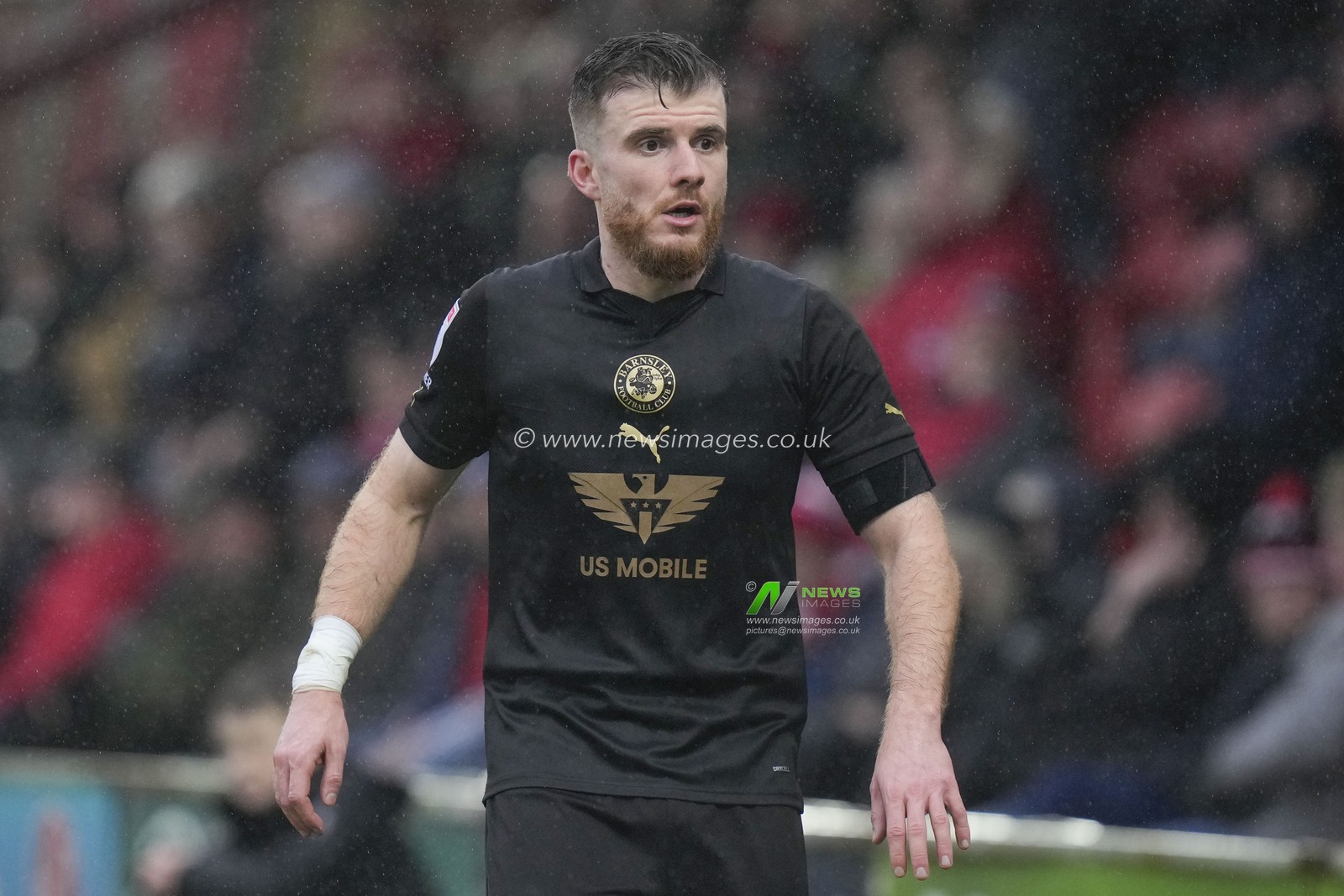 Nicky Cadden of Barnsley during the Sky Bet League 1 match Fleetwood Town vs Barnsley at Highbury Stadium, Fleetwood, United Kingdom, 17th February 2024

(Photo by Steve Flynn/News Images)