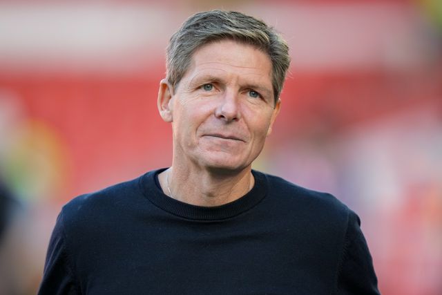 Nottingham Forest manager Oliver Glasner arrives at the stadium prior to kick off during the Carabao Cup round 2 match Nottingham Forest vs Leeds Rhinos at City Ground, Nottingham, United Kingdom on 25 August 2026

(Photo by Maynard Manyowa/News Images)