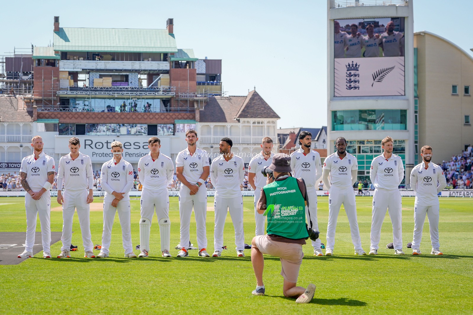 England players during the pre-match national anthem during the 3rd Rothesay Test Match Day 1 match England vs New Zealand at Trent Bridge, Nottingham, United Kingdom on 25 June 2026

(Photo by Maynard Manyowa/News Images)
