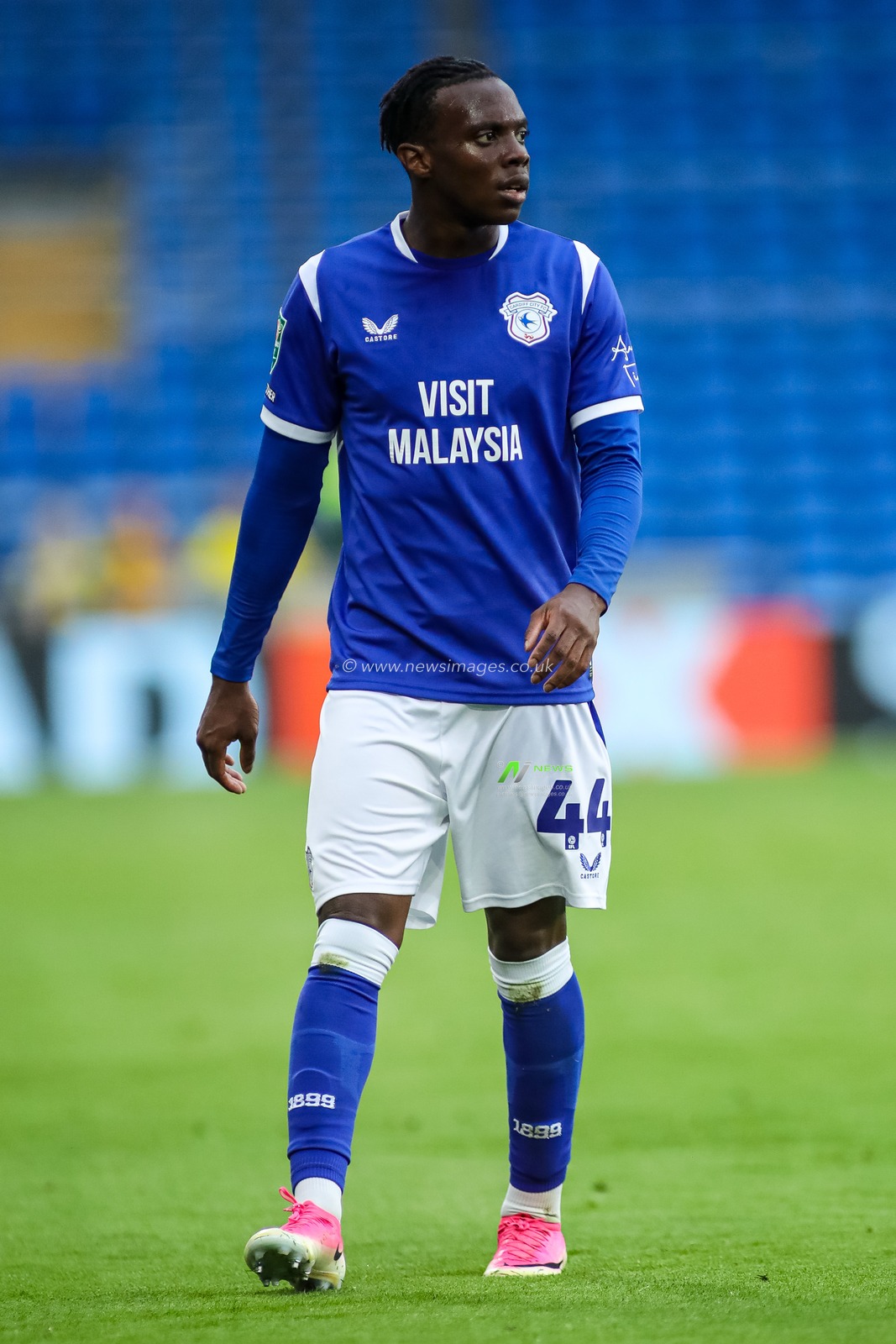 Ronan Kpakio of Cardiff City during the Carabao Cup round 2 match Cardiff City vs Norwich City at Cardiff City Stadium, Cardiff, United Kingdom on 25 August 2026

(Photo by Andrew Lewis/News Images)