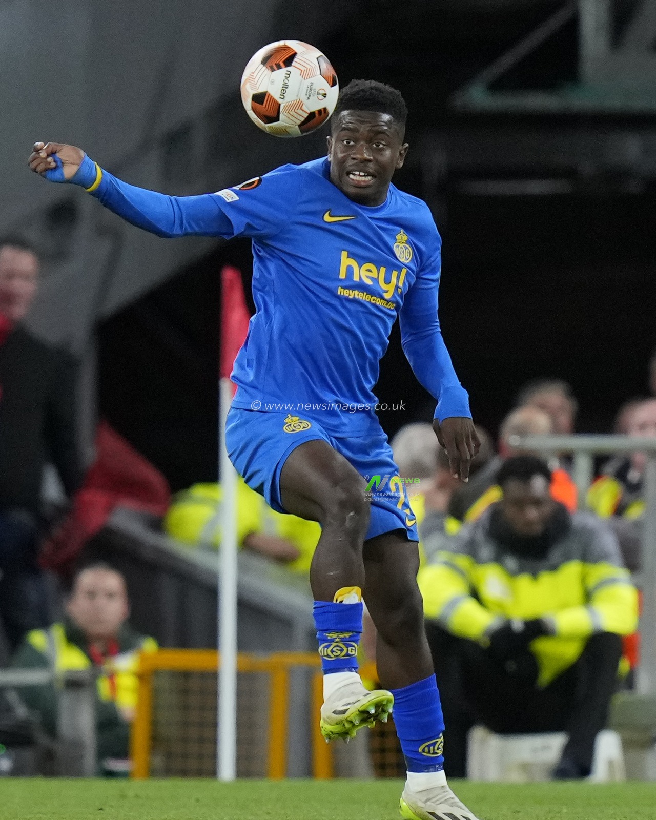 Noah Sadiki #27 of Union Saint-Gilloise controls the ball during the UEFA Europa League match Liverpool vs Union Saint-Gilloise at Anfield, Liverpool, United Kingdom, 5th October 2023

(Photo by Steve Flynn/News Images)