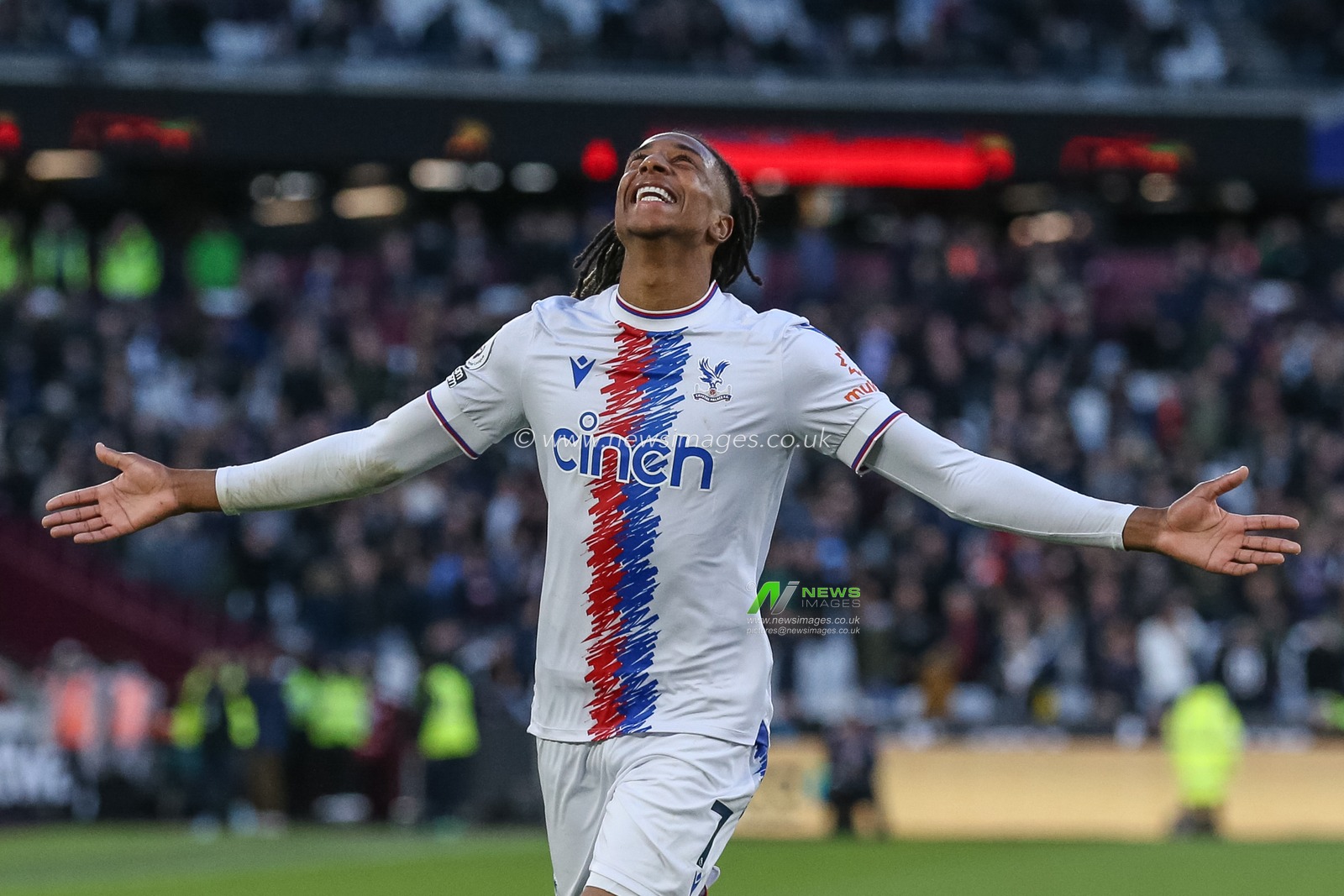 Michael Olise #7 of Crystal Palace celebrates his goal to make it 1-2 during the Premier League match West Ham United vs Crystal Palace at London Stadium, London, United Kingdom, 6th November 2022

(Photo by Arron Gent/News Images)