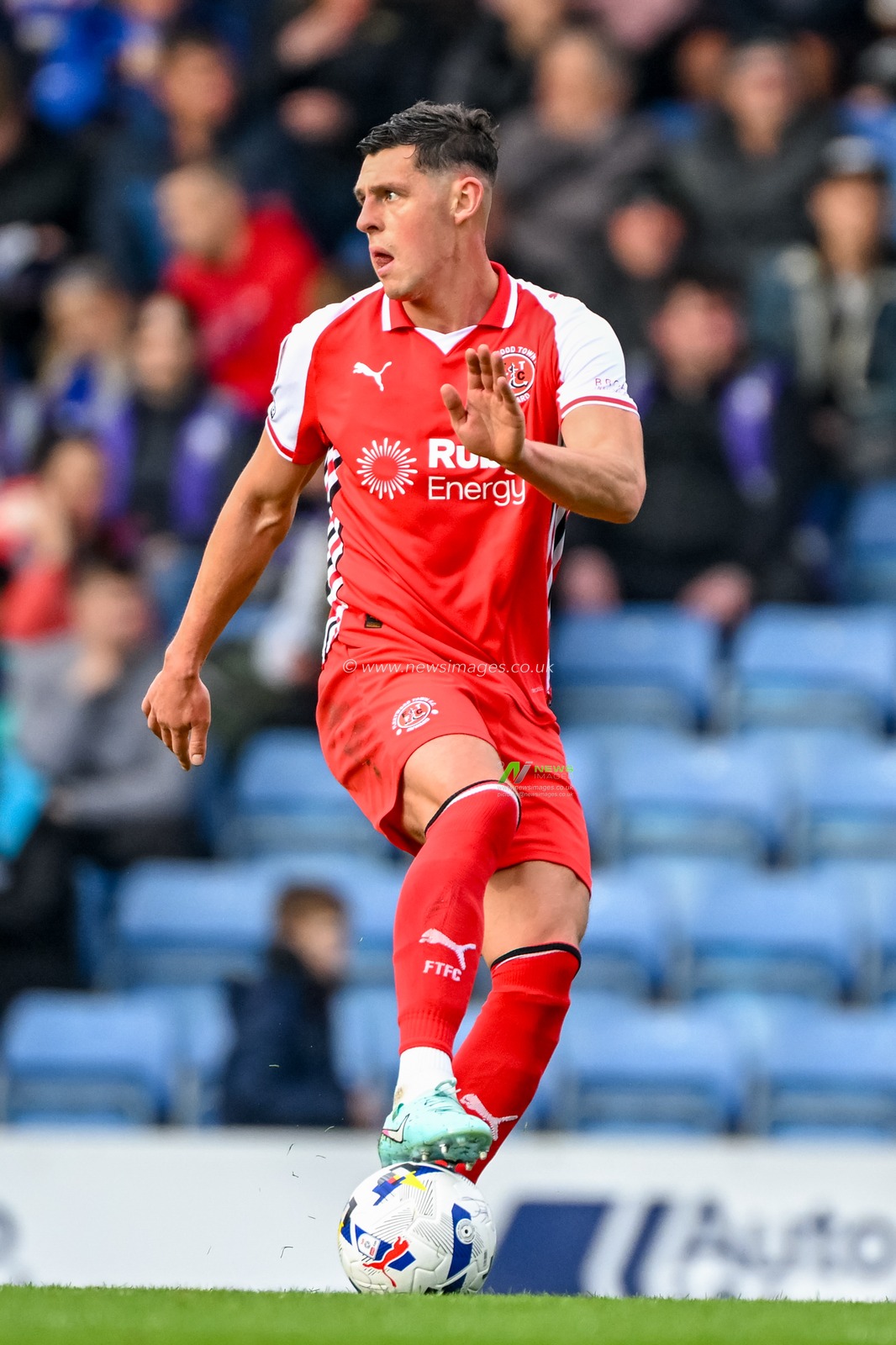 James Bolton of Fleetwood Town during the Sky Bet League 2 match Chesterfield vs Fleetwood Town at SMH Group Stadium, Chesterfield, United Kingdom, 18th October 2025

(Photo by Adam Gee/News Images)