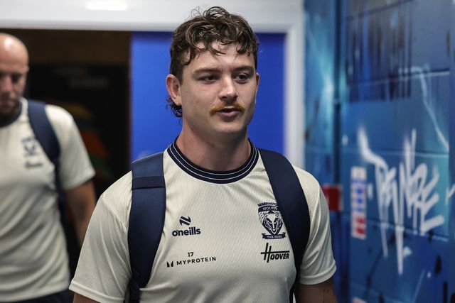 Jordan Crowther of Warrington Wolves arrives during the Betfred Super League round 23 match Warrington Wolves vs York Knights at The Halliwell Jones Stadium, Warrington, United Kingdom on 13 August 2026

(Photo by Mark Cosgrove/News Images)