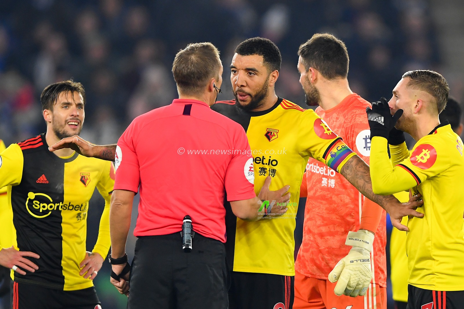 4th December 2019, King Power Stadium, Leicester, England; Premier League, Leicester City v Watford : Troy Deeney (9) of Watford talks with Referee Craig Pawson 

Credit: Jon Hobley/News Images