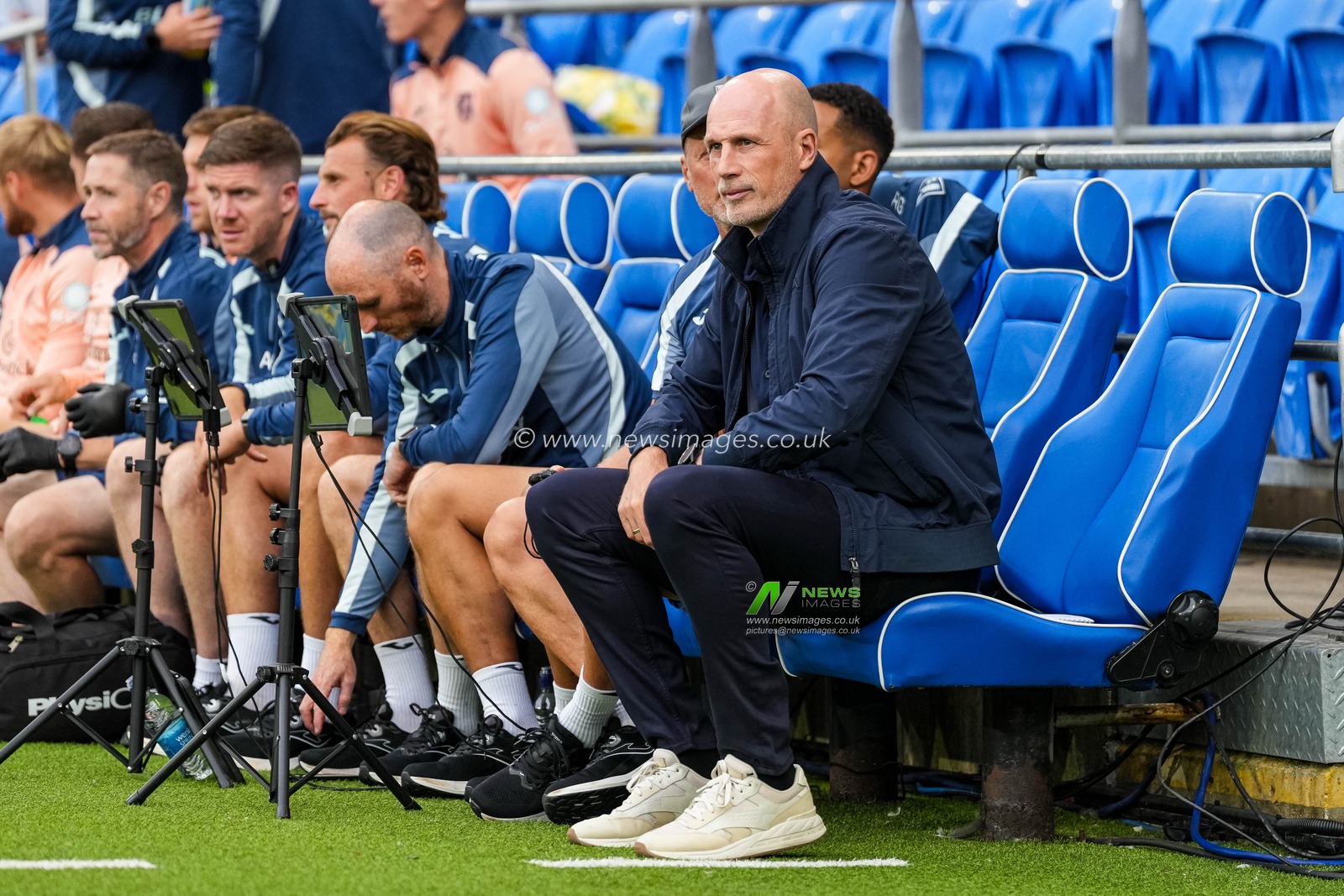 Norwich City Head Coach Philippe Clement during the Carabao Cup round 2 match Cardiff City vs Norwich City at Cardiff City Stadium, Cardiff, United Kingdom on 25 August 2026

(Photo by Andrew Lewis/News Images)