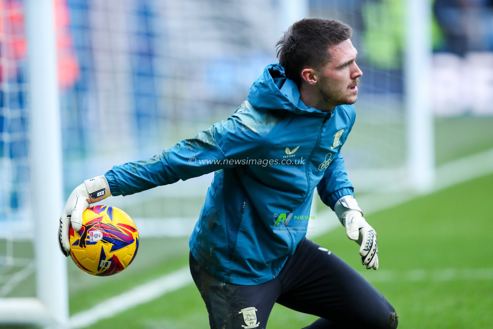 Freddie Woodman of Preston North End warms up prior to the Sky Bet Championship match Queens Park Rangers vs Preston North End at Matrade Loftus Road, London, United Kingdom, 21st December 2024

(Photo by Izzy Poles/News Images)