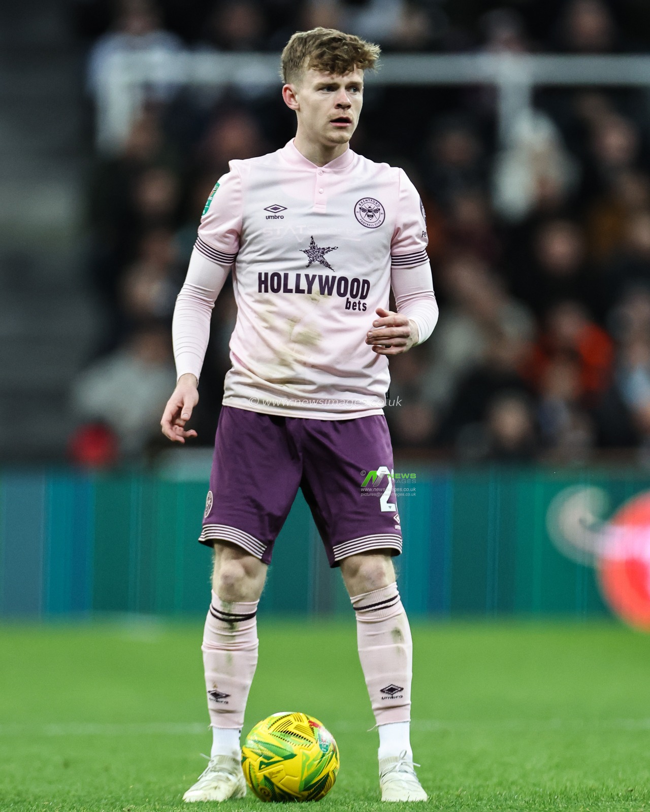 Keane Lewis-Potter of Brentford during the Carabao Cup Quarter Final Newcastle United vs Brentford at St. James's Park, Newcastle, United Kingdom, 18th December 2024

(Photo by Mark Cosgrove/News Images)