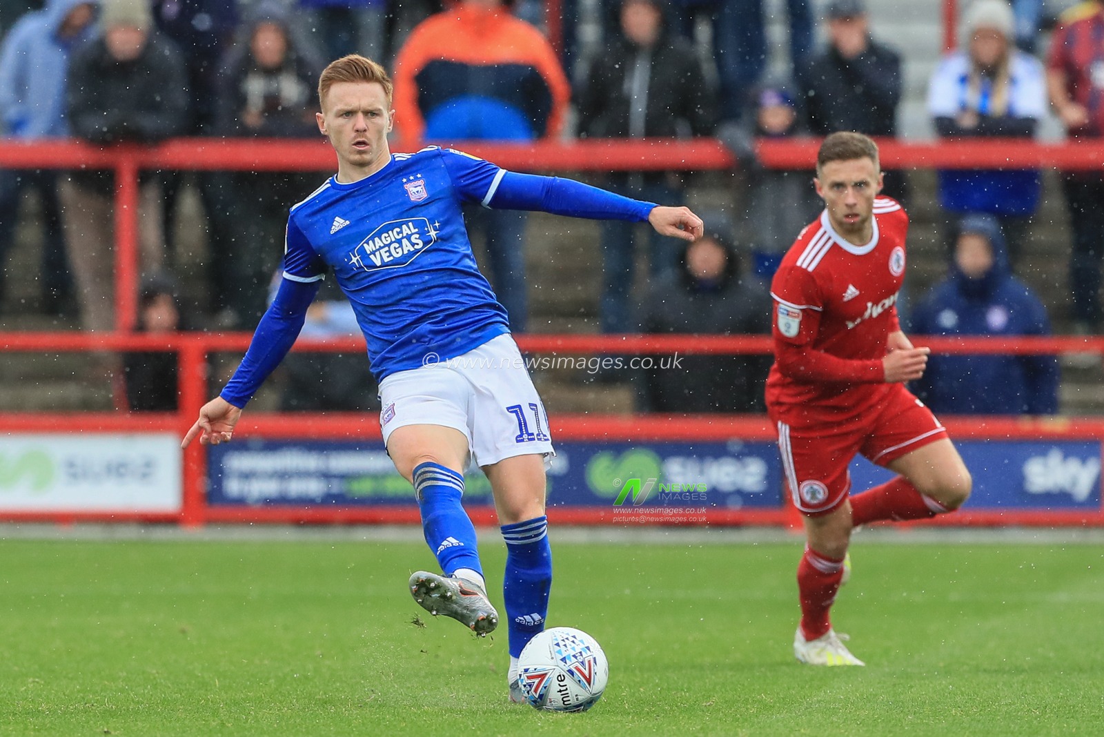 20th October 2019, The Wham Stadium, Accrington, England; Sky Bet League 1, Accrington Stanley v Ipswich Town : Jon Nolan of Ipswich Town passes the ball up field 

Credit: Mark Cosgrove/News Images