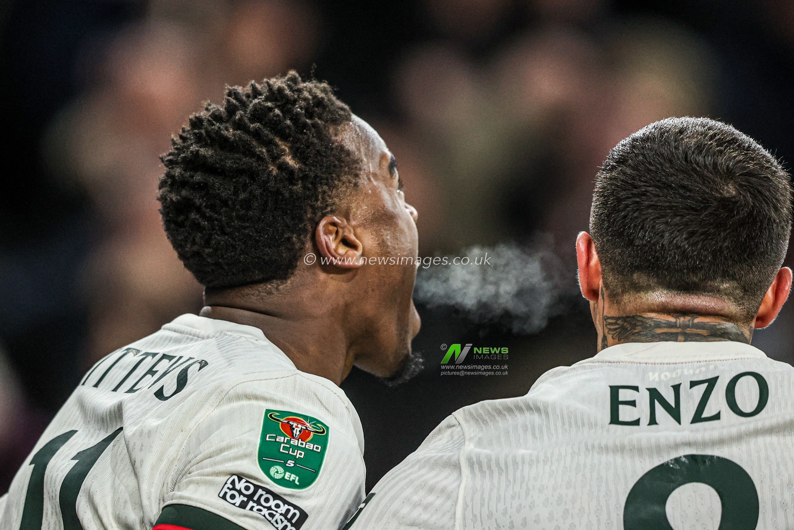 Jamie Gittens of Chelsea celebrates his goal to make it 2-4 during the Carabao Cup Last 16 Wolverhampton Wanderers vs Chelsea at Molineux, Wolverhampton, United Kingdom, 29th October 2025

(Photo by Alfie Cosgrove/News Images)

*** GER AUT SUI OUT ***
