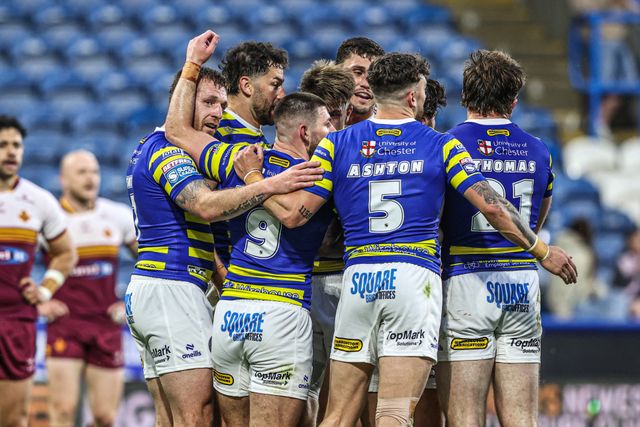 Toby King of Warrington Wolves celebrates his try during the Betfred Super League round 10 match Huddersfield Giants vs Warrington Wolves at Accu Stadium, Huddersfield, United Kingdom on 02 May 2026

(Photo by Alfie Cosgrove/News Images)