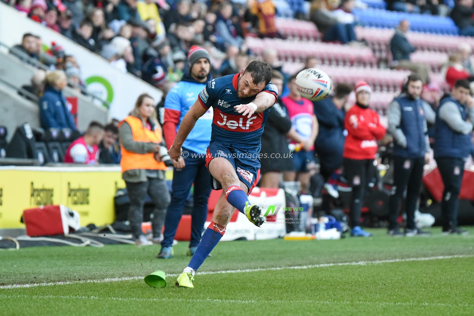 8th March 2020, DW Stadium, Wigan, England; Betfred Super League, Wigan Warriors v Hull KR : Ryan Brierley (31) of Hull KR successfully converts a try