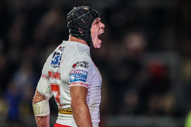 Jonny Lomax of St. Helens celebrates his try making it 6-4 during the Betfred Super League play-off Eliminator 2 match Leeds Rhinos vs St Helens at Headingley Stadium, Leeds, United Kingdom, 27th September 2025

(Photo by Alfie Cosgrove/News Images)