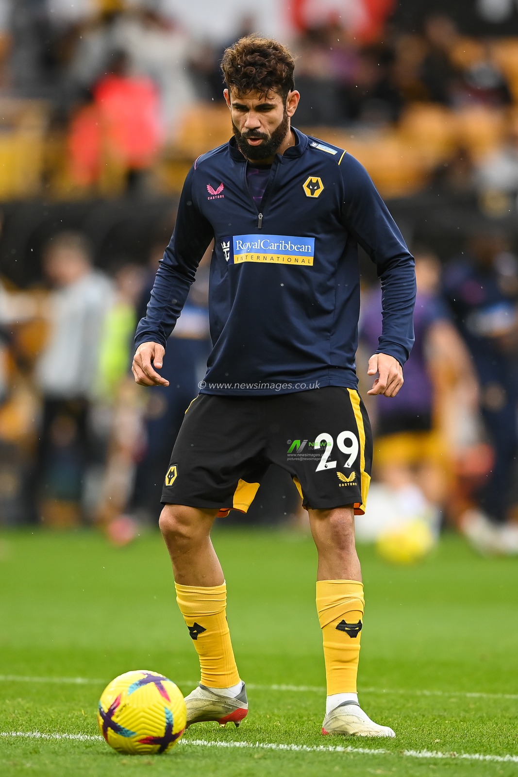 Diego Costa #29 of Wolverhampton Wanderers during the pre-game warmup ahead of the Premier League match Wolverhampton Wanderers vs Manchester United at Molineux, Wolverhampton, United Kingdom, 31st December 2022

(Photo by Craig Thomas/News Images)