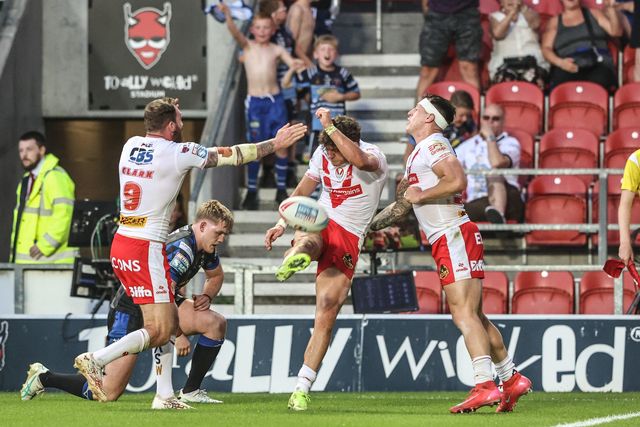 Betfred Super League round 15 St Helens v Leeds Rhinos