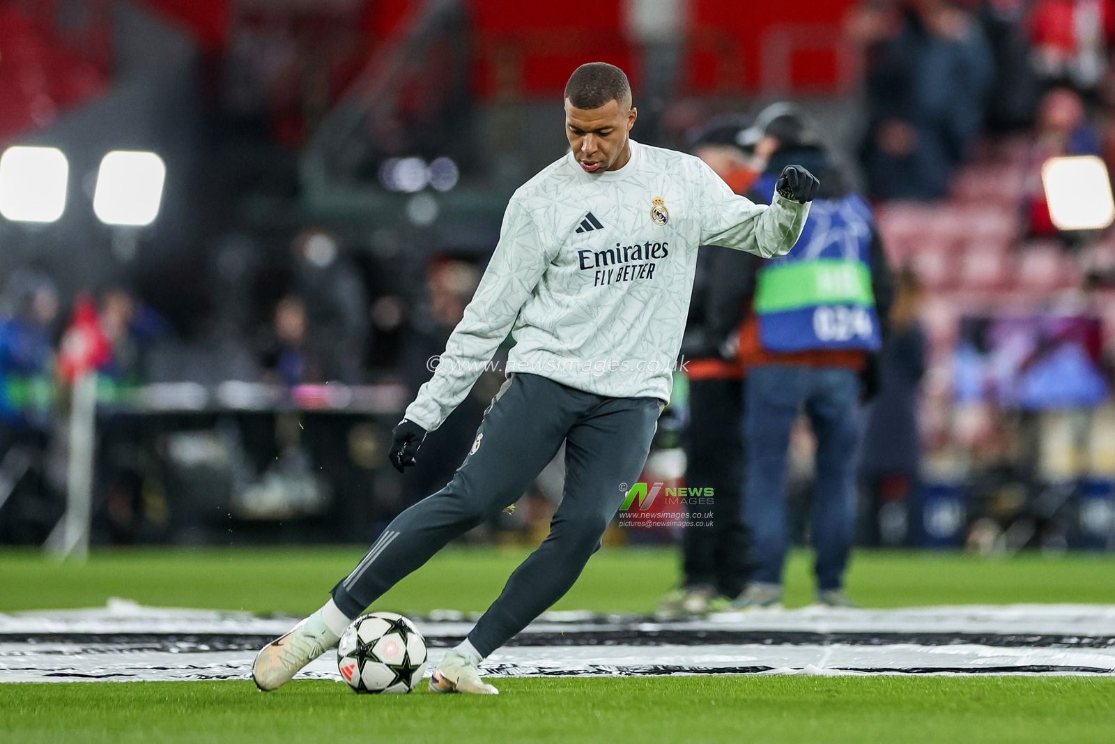 Kylian MbappÃ© of Real Madrid warms up prior to the UEFA Champions League, League Phase MD5 Liverpool v Real Madrid at Anfield, Liverpool, United Kingdom, 27th November 2024

(Photo by Mark Cosgrove/News Images)