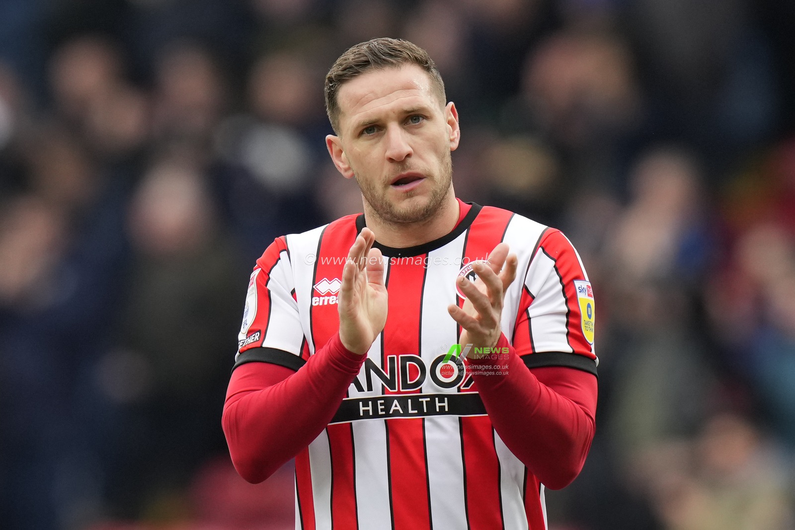 Billy Sharp #10 of Sheffield United salutes the fans after the Sky Bet Championship match Blackburn Rovers vs Sheffield United at Ewood Park, Blackburn, United Kingdom, 4th March 2023

(Photo by Steve Flynn/News Images)
